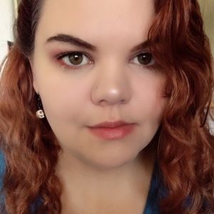 Meet your Posher, Jacqueline